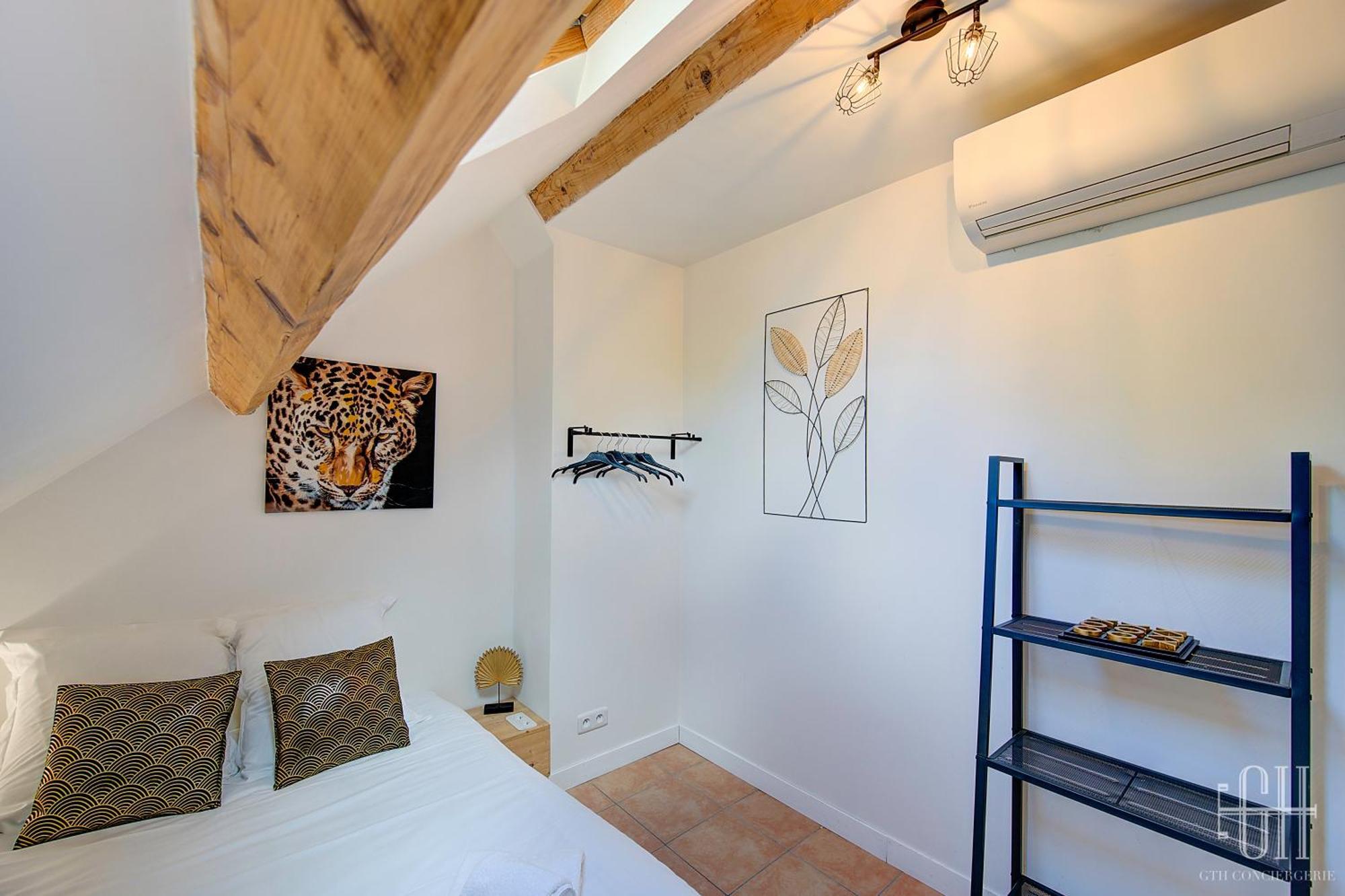 Le Qg Daire Tours Dış mekan fotoğraf